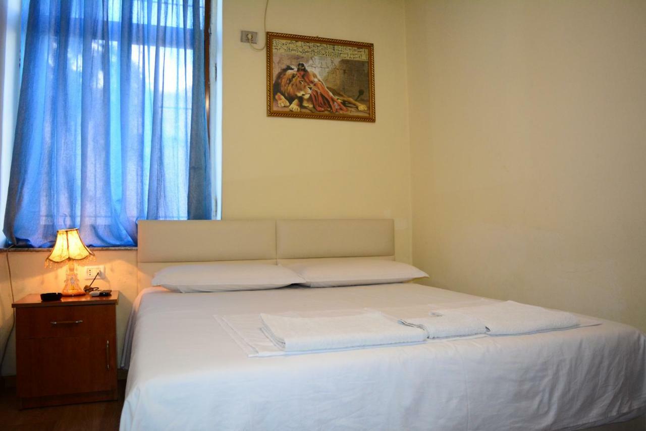 Hotel Republika Tirana Exterior photo